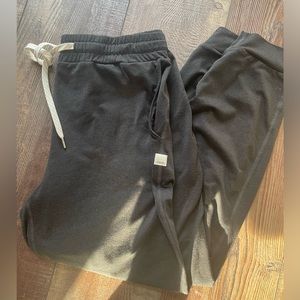 Vuori joggers
